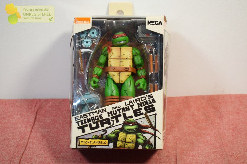 NECA Teenage Mutant Ninja Turtles Mirage Comics 7" Scale Michelangelo Figure
